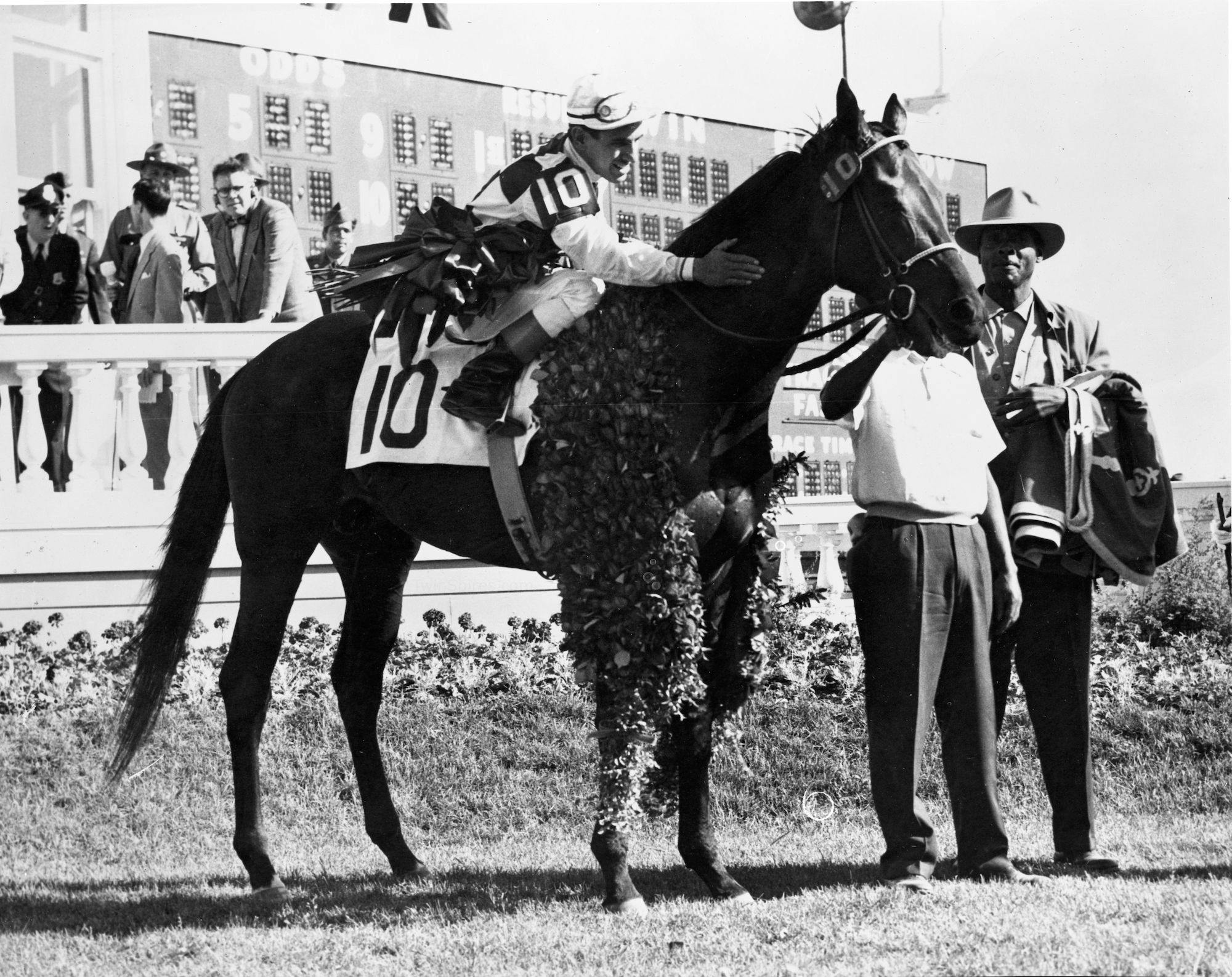 Dark Star wins the 1953 Kentucky Derby 