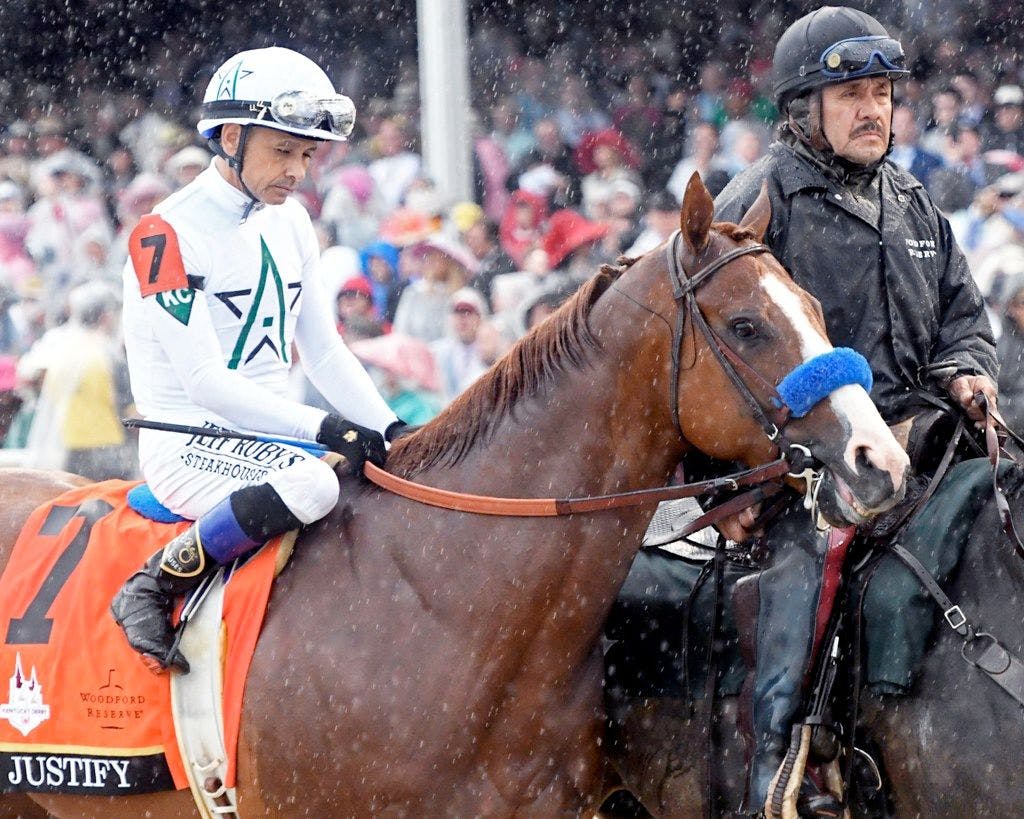 Justify wins the Kentucky Derby at Churchill Downs in 2018