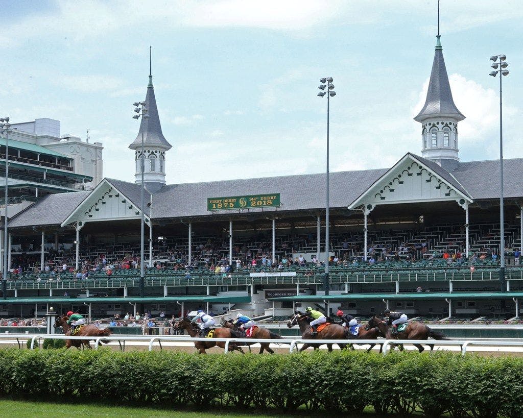  Racing at Churchill Downs (Photo by Coady Media)