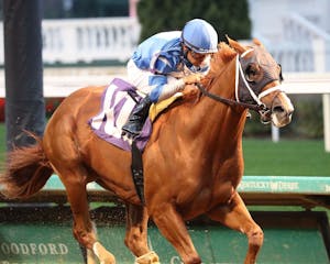 Admiral Dennis breaking his maiden at Churchill Downs (Photo by Coady Media)