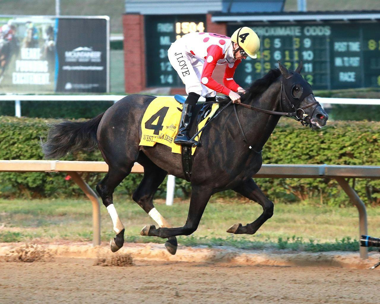 Chunk of Gold wins the West Virginia Derby at Moutaineer Park. 