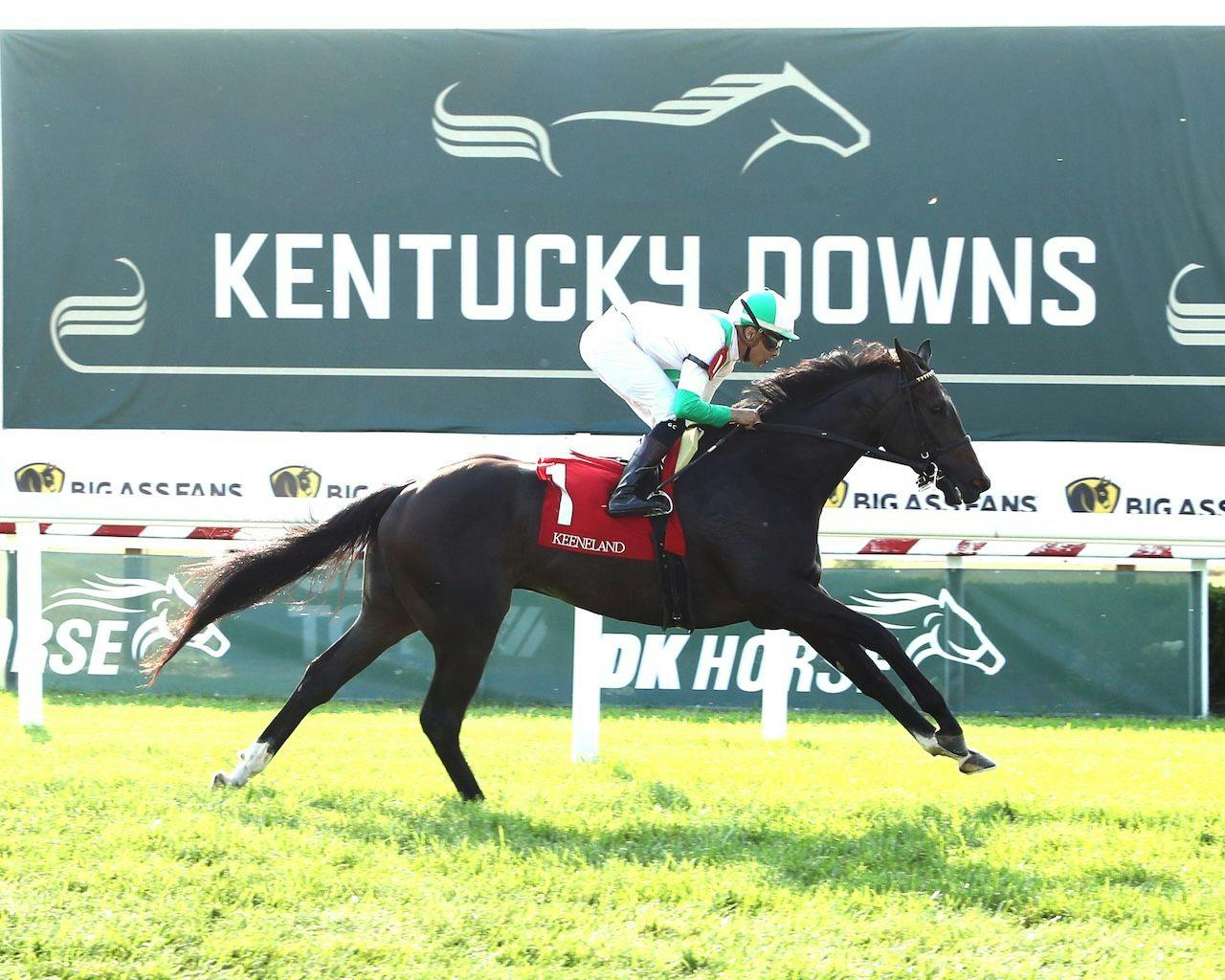 Clock Tower wins at Kentucky Downs.