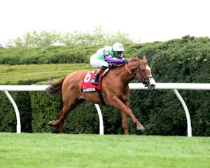 Carl Spackler wins the Maker's Mark Mile at Keeneland. 
