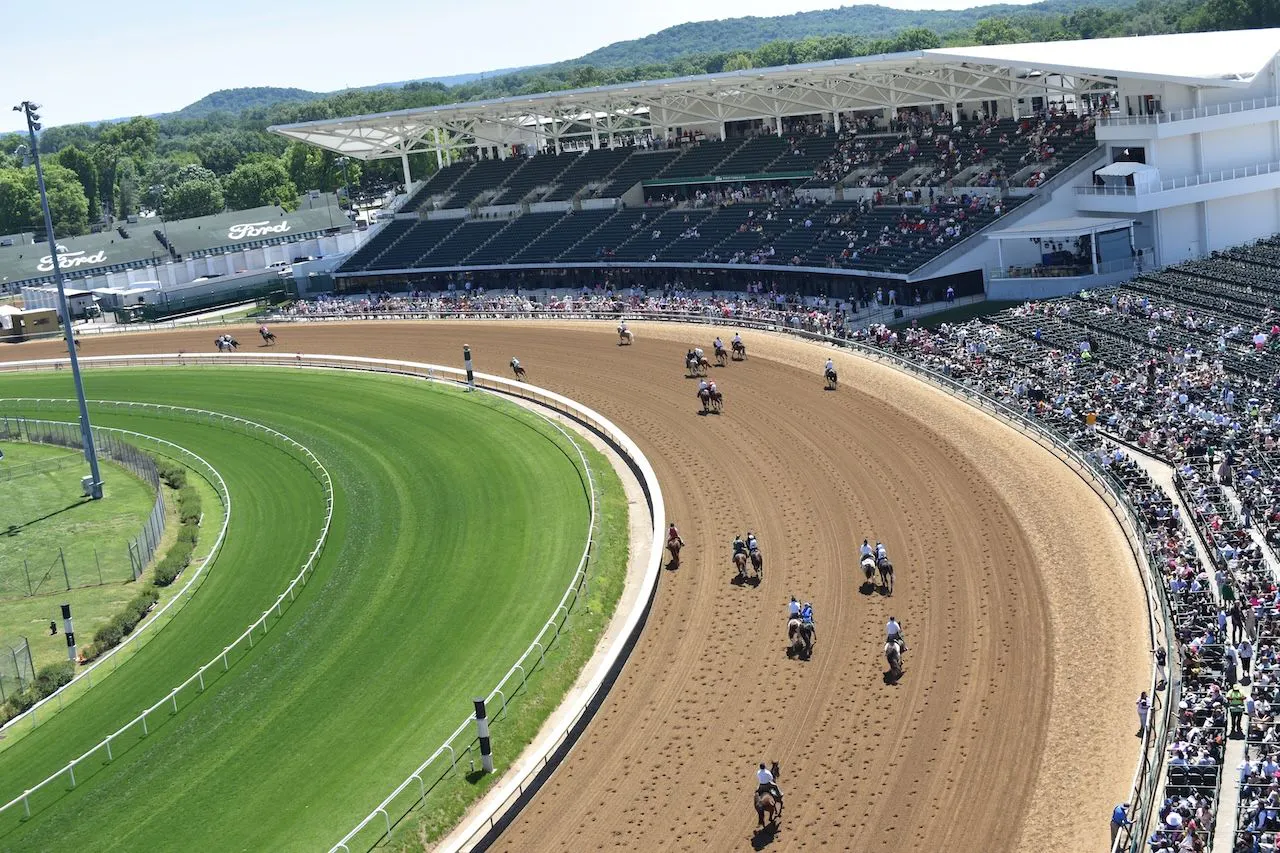 Churchill Downs Scenic. 