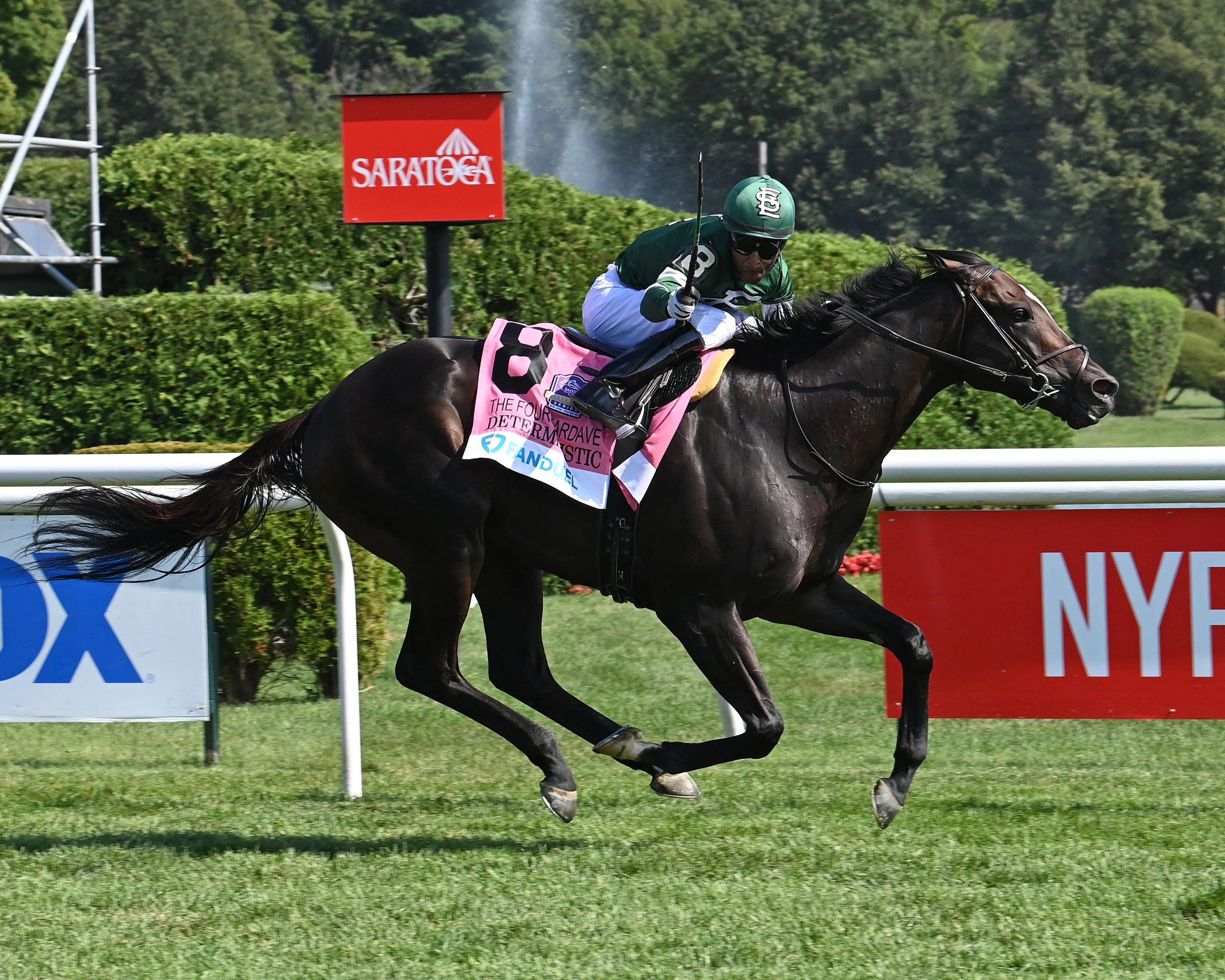 Deterministic wins the Fourstardave at Saratoga.