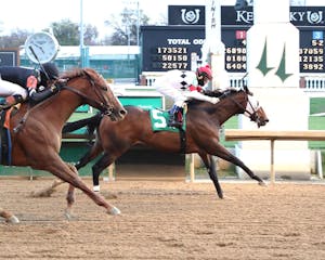 Disco Time wins at Churchill Downs.