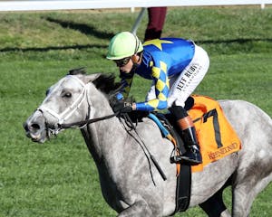 Fulleffort wins at Keeneland. 