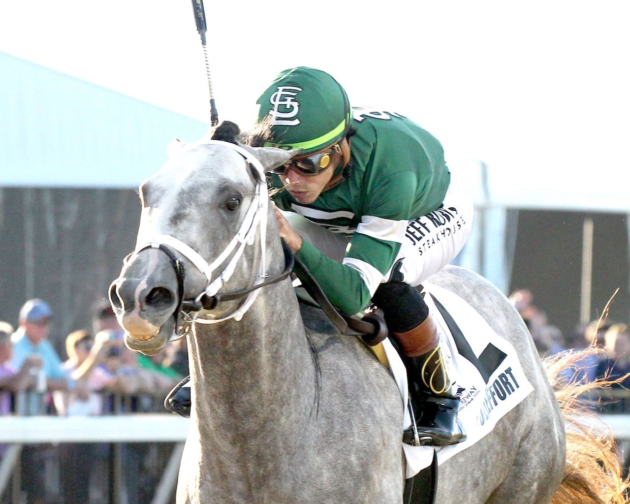 Fulleffort wins the Jeff Ruby Stakes at Turfway Park.