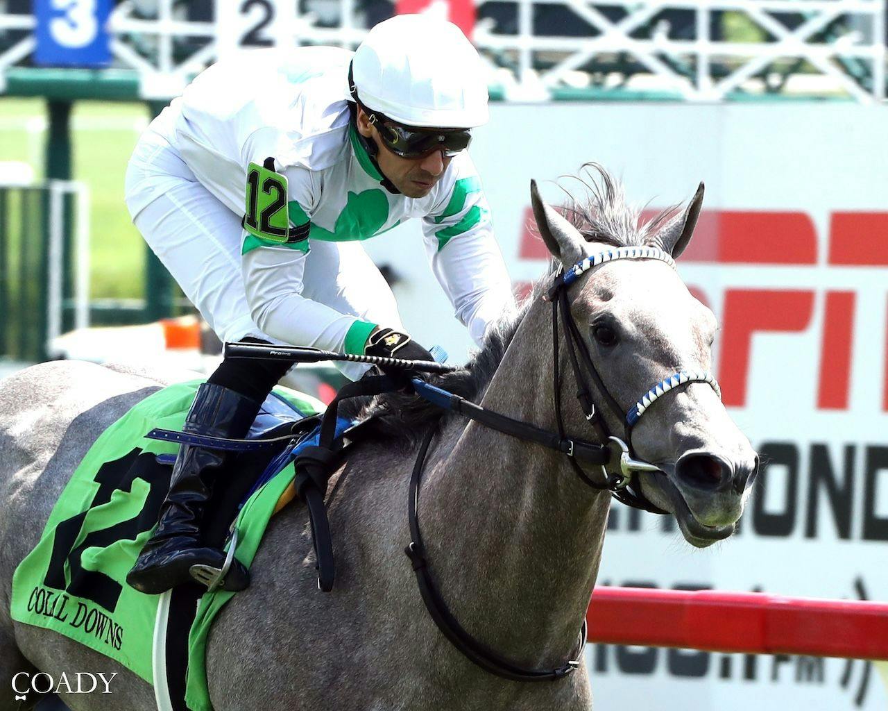J J Grey wins at Colonial Downs