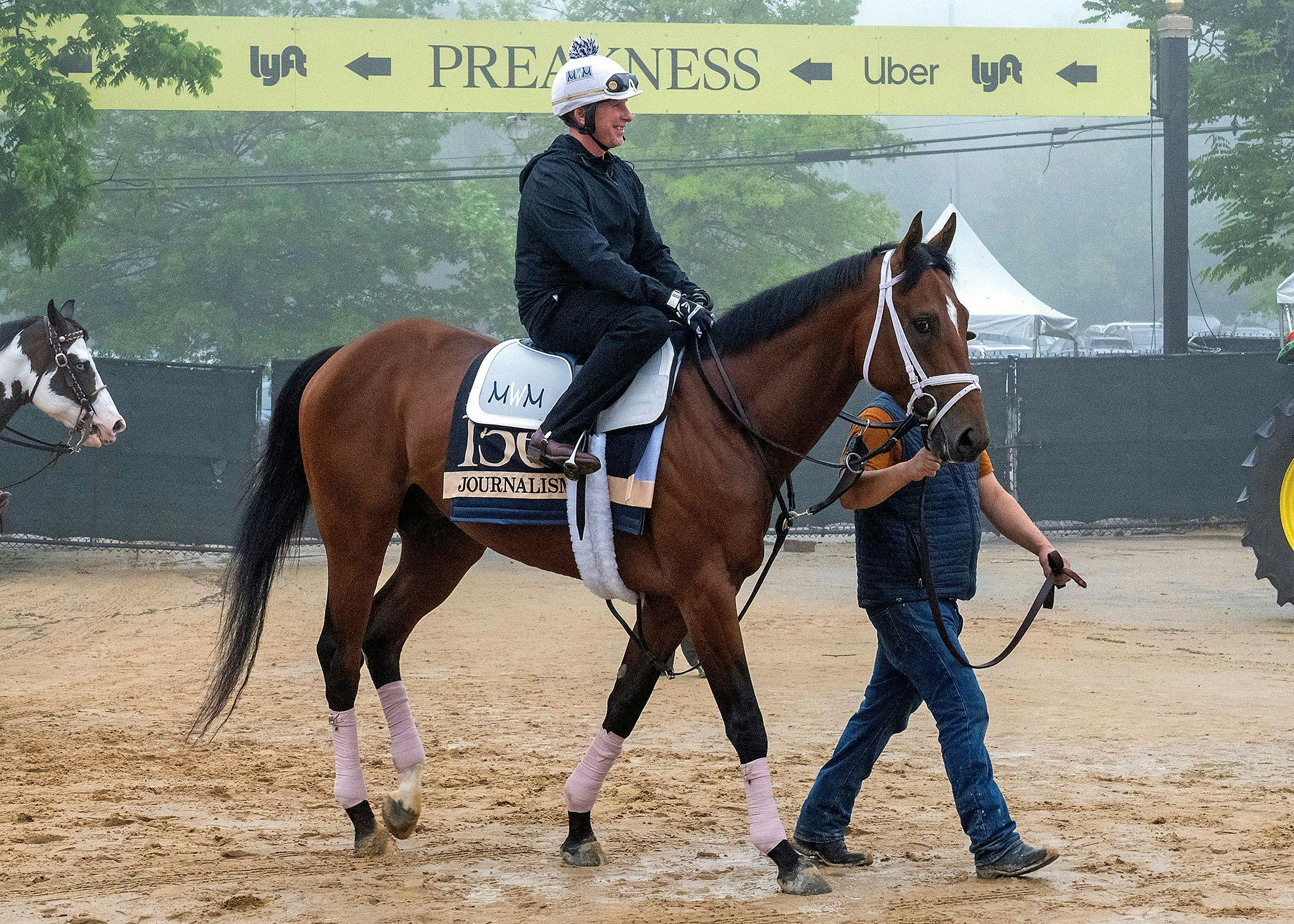 Journalism trains for Preakness 150 at Pimlico Park (Photo by MJC/Jerry Dzierwinski)