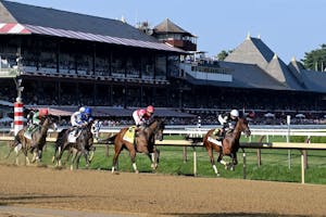 Nitrogen wins the Alabama at Saratoga.