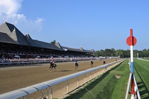 Nitrogen wins the Alabama at Saratoga.
