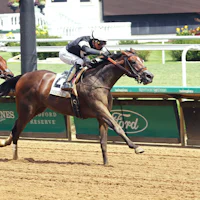 Pierette rallies past Epic Reign in the Debutante S. at Churchill Downs
