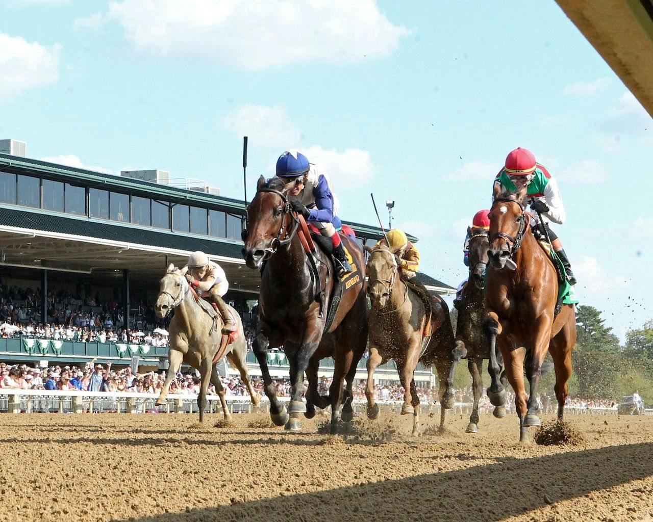 Praying wins the Thoroughbred Club of America at Keeneland.