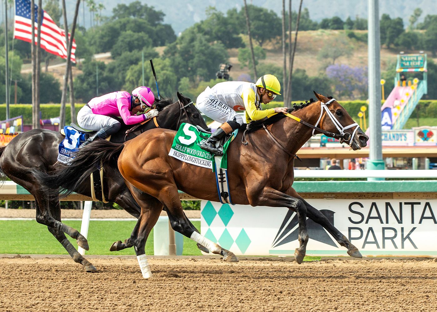 Skippylongstocking wears down Midnight Mammoth in the Hollywood Gold Cup