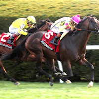Zulu Kingdom wins the makers Mark Mile at Keeenalnd.