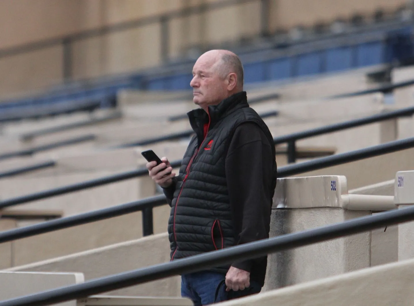 Trainer Richard Manella (Photo by Horsephotos.com)